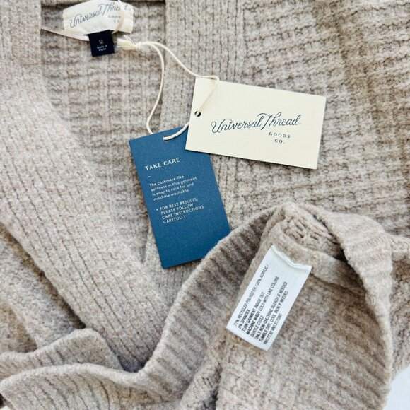 NWT Universal Thread Tan Cashmere-Like V-Neck Super Soft Cardigan Size M Medium - Picture 4 of 4